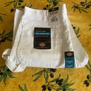 White denim jeans